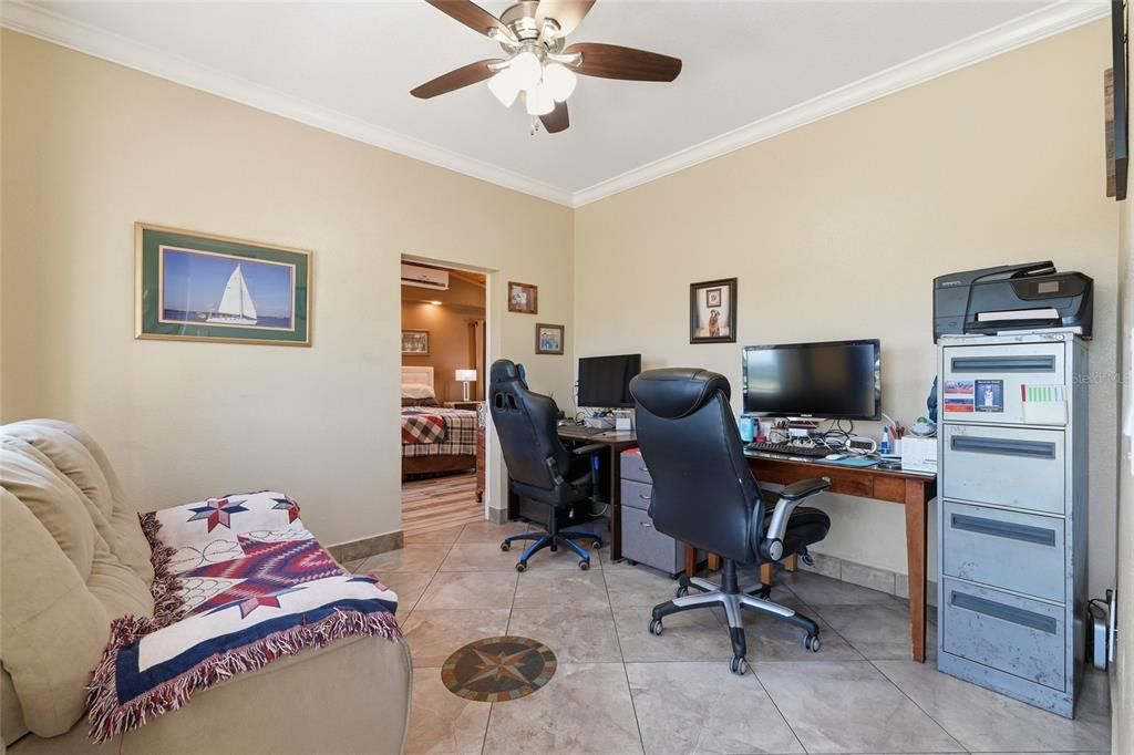 En Venta: $999,500 (3 camas, 3 baños, 2644 Pies cuadrados)