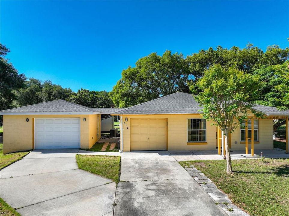 Active With Contract: $289,000 (3 beds, 1 baths, 1084 Square Feet)