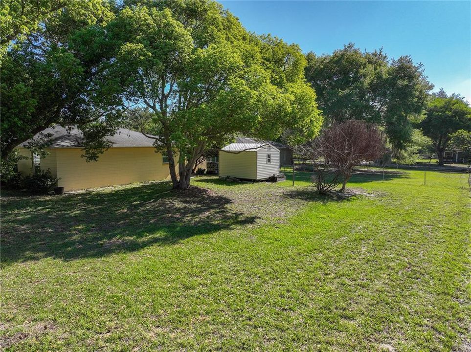 Active With Contract: $289,000 (3 beds, 1 baths, 1084 Square Feet)