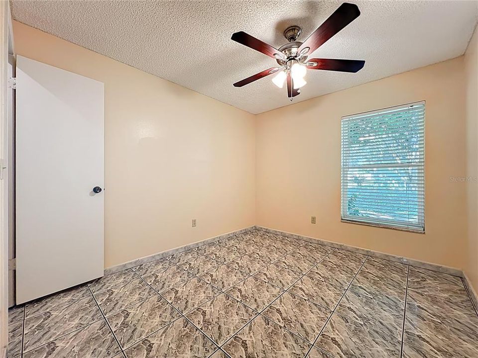 Active With Contract: $289,000 (3 beds, 1 baths, 1084 Square Feet)