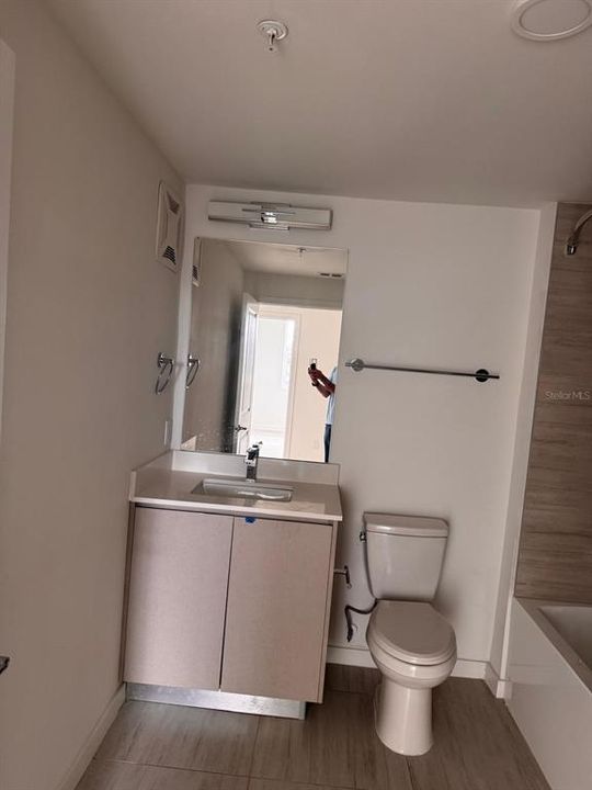Active With Contract: $1,550 (2 beds, 2 baths, 168 Square Feet)