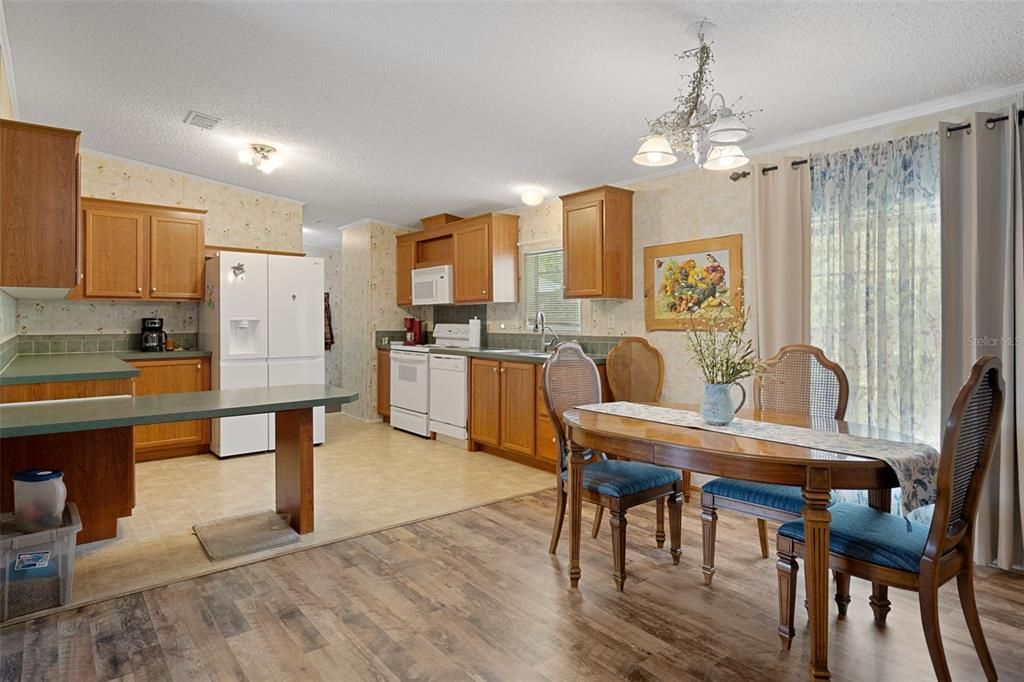 En Venta: $344,000 (3 camas, 2 baños, 1512 Pies cuadrados)