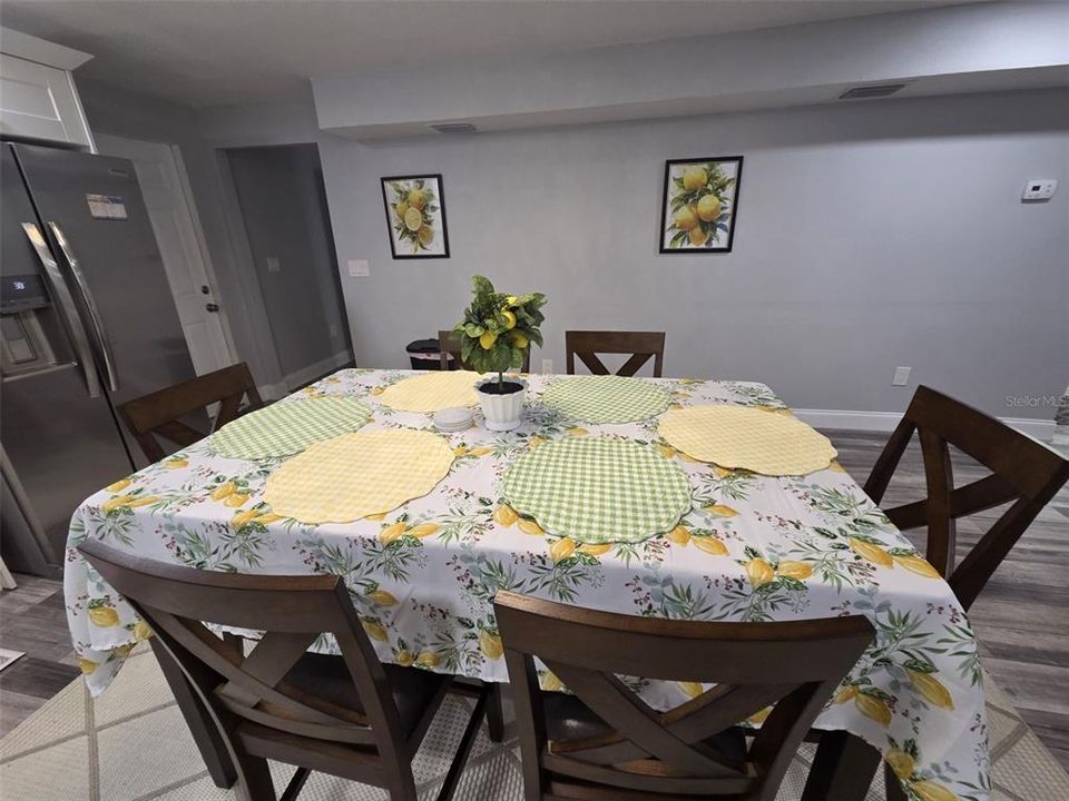 В аренду: $4,250 (4 спален, 2 ванн, 1860 Квадратных фут)
