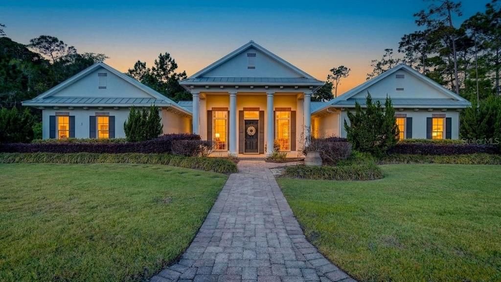 Vendido Recientemente: $913,000 (4 camas, 3 baños, 3793 Pies cuadrados)