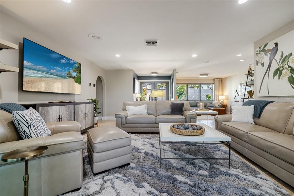 For Sale: $1,799,000 (3 beds, 3 baths, 2813 Square Feet)
