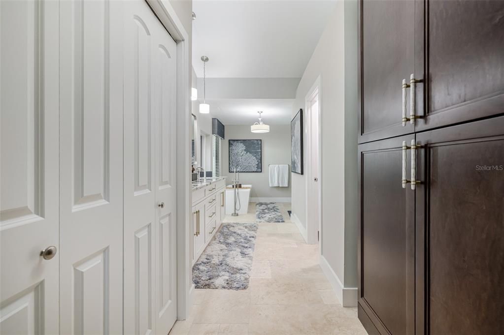 For Sale: $1,799,000 (3 beds, 3 baths, 2813 Square Feet)