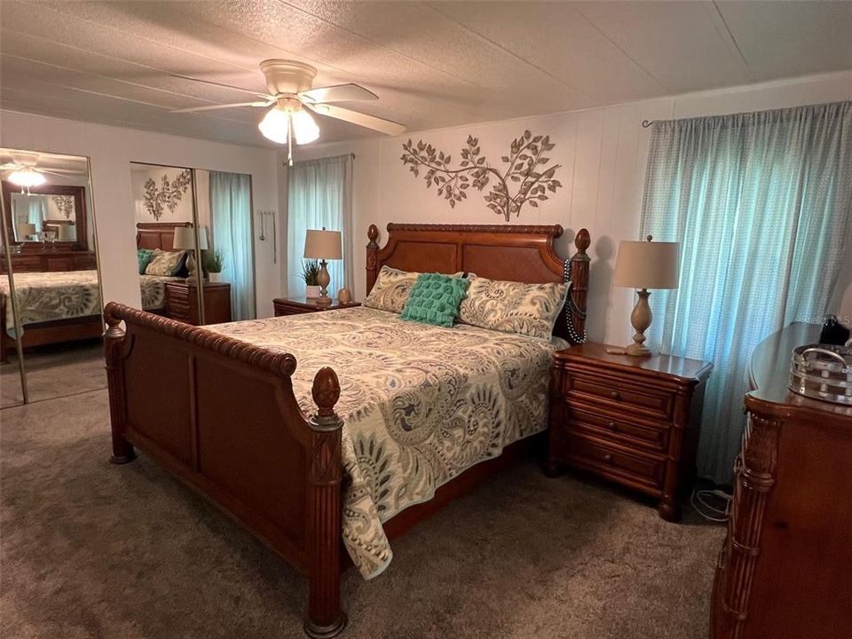 Activo con contrato: $174,900 (2 camas, 2 baños, 1284 Pies cuadrados)