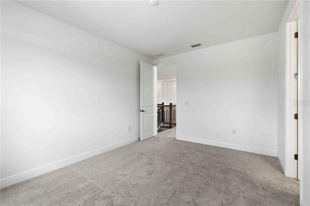 Activo con contrato: $777,999 (5 camas, 4 baños, 3800 Pies cuadrados)