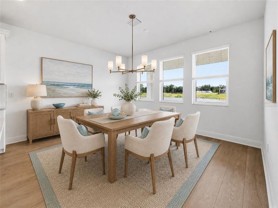Activo con contrato: $777,999 (5 camas, 4 baños, 3800 Pies cuadrados)