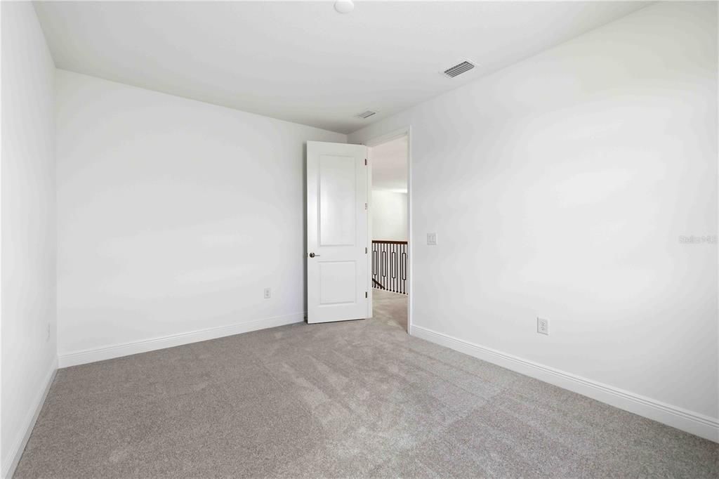 Activo con contrato: $777,999 (5 camas, 4 baños, 3800 Pies cuadrados)