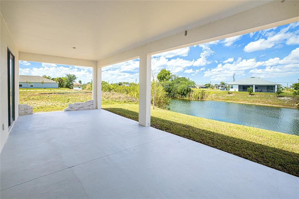 Activo con contrato: $329,900 (4 camas, 2 baños, 1787 Pies cuadrados)