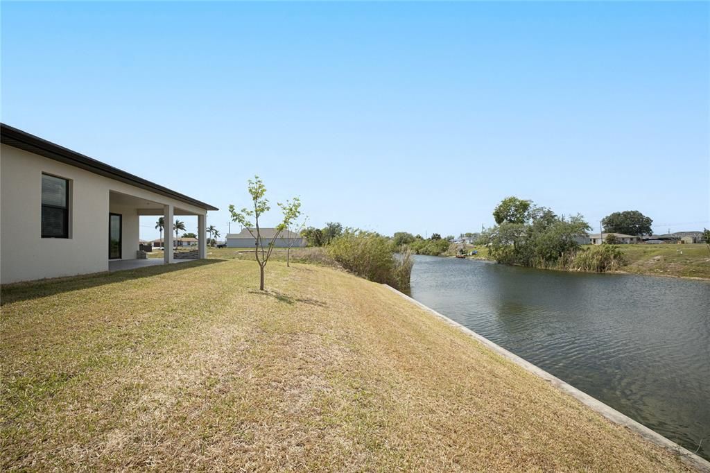 Activo con contrato: $329,900 (4 camas, 2 baños, 1787 Pies cuadrados)