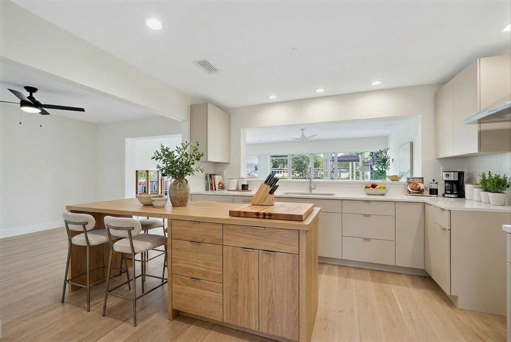 Active With Contract: $599,900 (3 beds, 2 baths, 1898 Square Feet)
