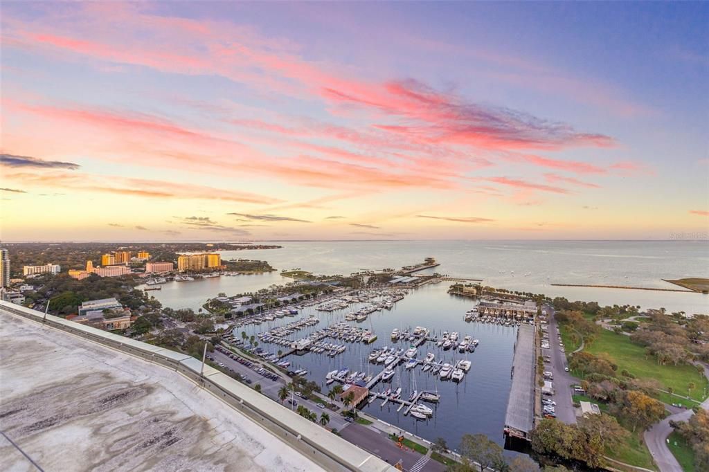 Active With Contract: $599,900 (3 beds, 2 baths, 1898 Square Feet)