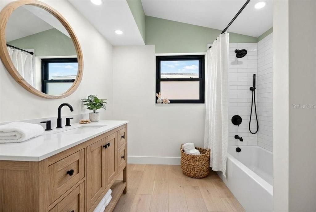 Active With Contract: $599,900 (3 beds, 2 baths, 1898 Square Feet)