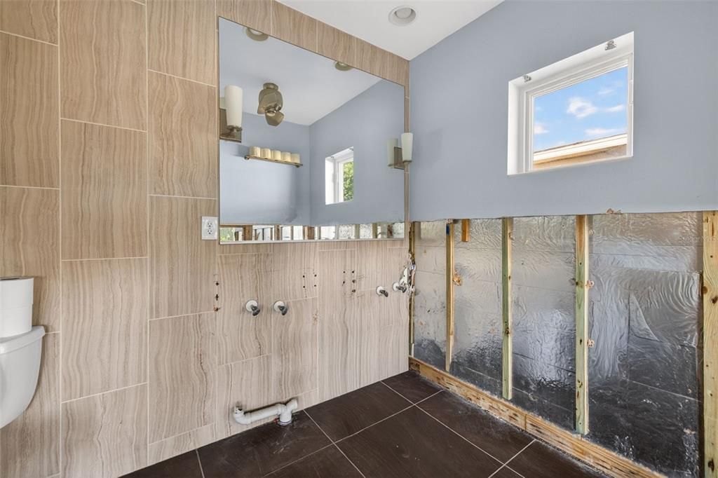 Active With Contract: $599,900 (3 beds, 2 baths, 1898 Square Feet)
