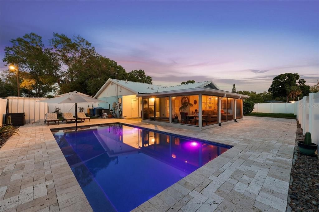 Activo con contrato: $599,900 (4 camas, 2 baños, 1789 Pies cuadrados)