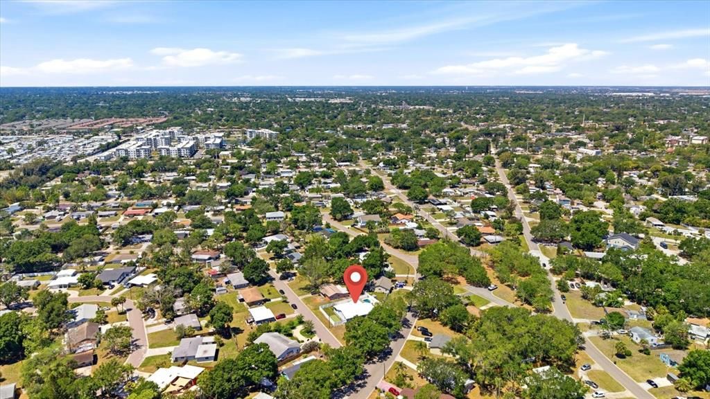 Activo con contrato: $599,900 (4 camas, 2 baños, 1789 Pies cuadrados)