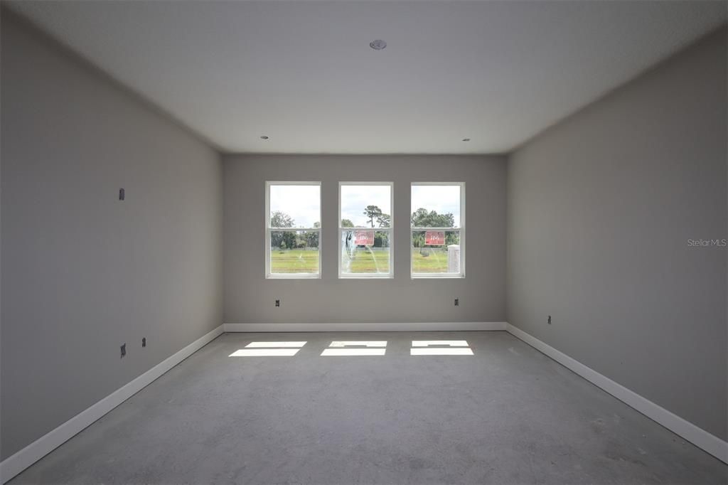 En Venta: $1,069,990 (5 camas, 4 baños, 3978 Pies cuadrados)