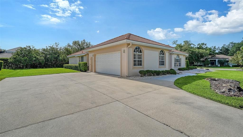 На продажу: $899,000 (3 спален, 3 ванн, 2273 Квадратных фут)