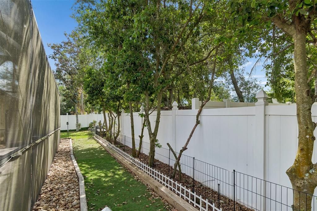 Active With Contract: $599,900 (4 beds, 2 baths, 2378 Square Feet)
