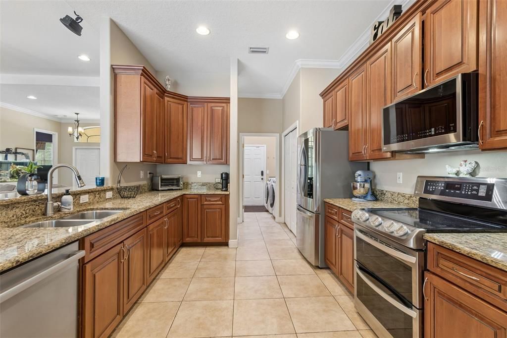 Active With Contract: $599,900 (4 beds, 2 baths, 2378 Square Feet)
