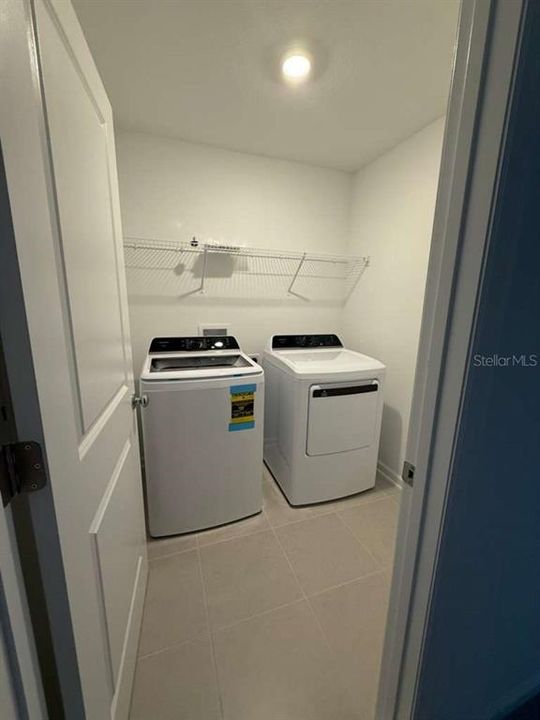 For Rent: $1,990 (4 beds, 3 baths, 1874 Square Feet)