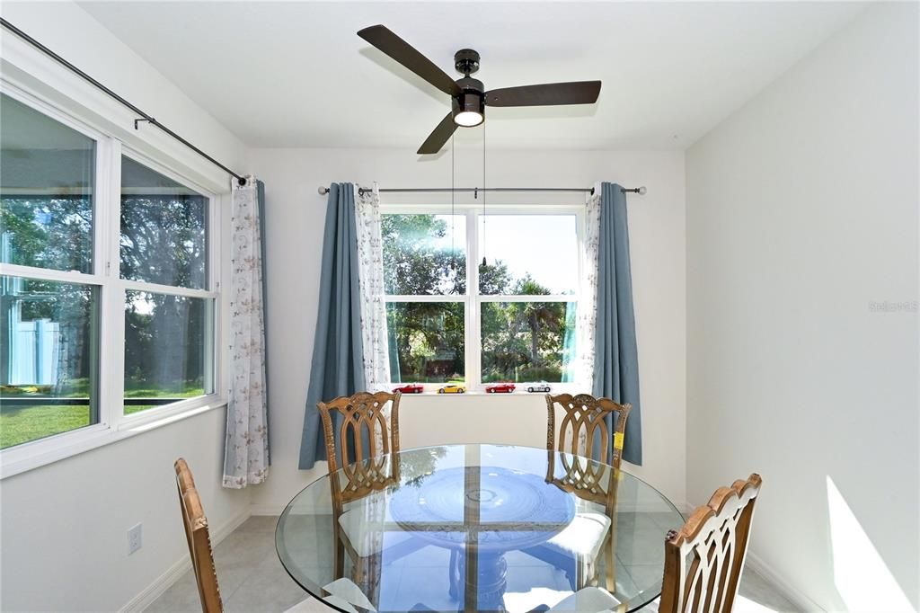 Active With Contract: $399,000 (3 beds, 3 baths, 2014 Square Feet)