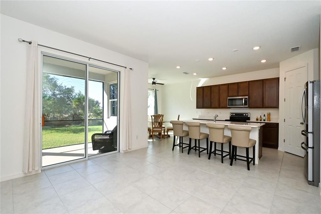Active With Contract: $399,000 (3 beds, 3 baths, 2014 Square Feet)