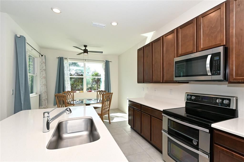 Active With Contract: $399,000 (3 beds, 3 baths, 2014 Square Feet)