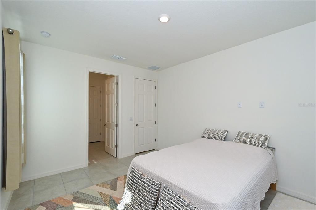 Active With Contract: $399,000 (3 beds, 3 baths, 2014 Square Feet)