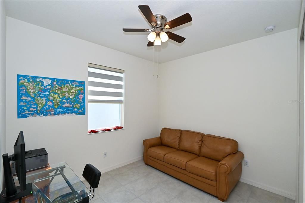 Active With Contract: $399,000 (3 beds, 3 baths, 2014 Square Feet)