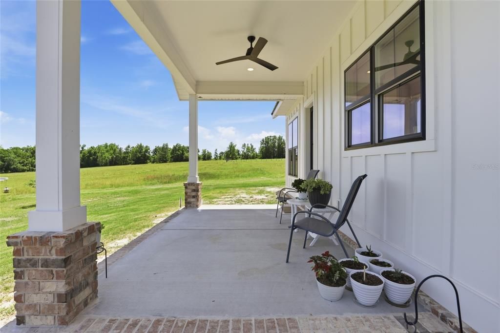 For Sale: $1,195,000 (2 beds, 2 baths, 1224 Square Feet)