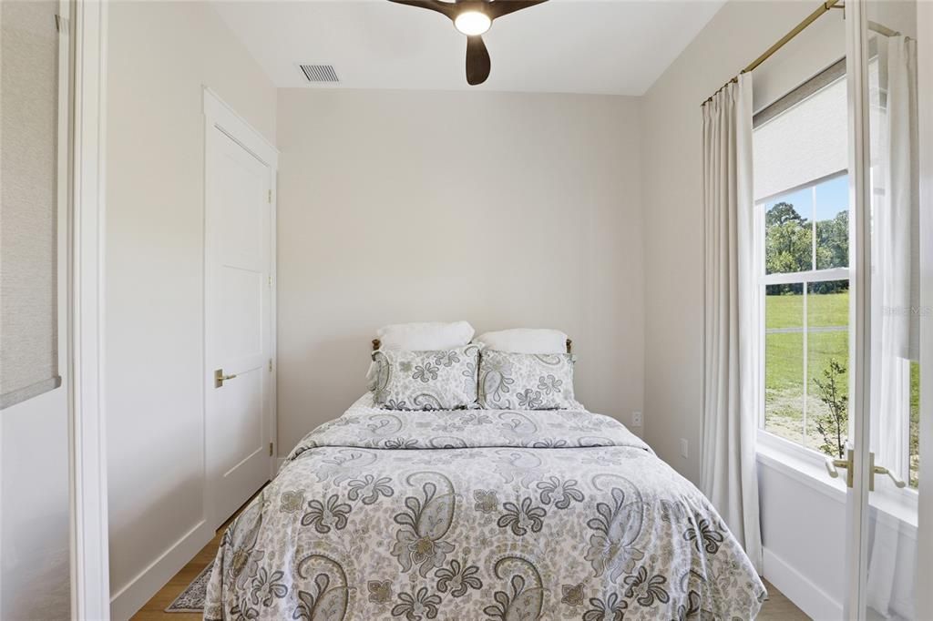 For Sale: $1,195,000 (2 beds, 2 baths, 1224 Square Feet)