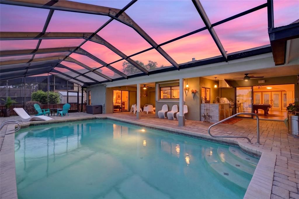 For Sale: $925,000 (4 beds, 4 baths, 3202 Square Feet)
