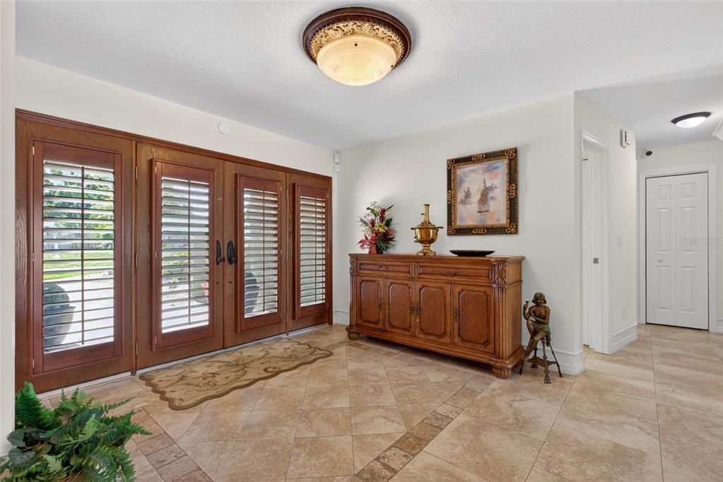 For Sale: $925,000 (4 beds, 4 baths, 3202 Square Feet)