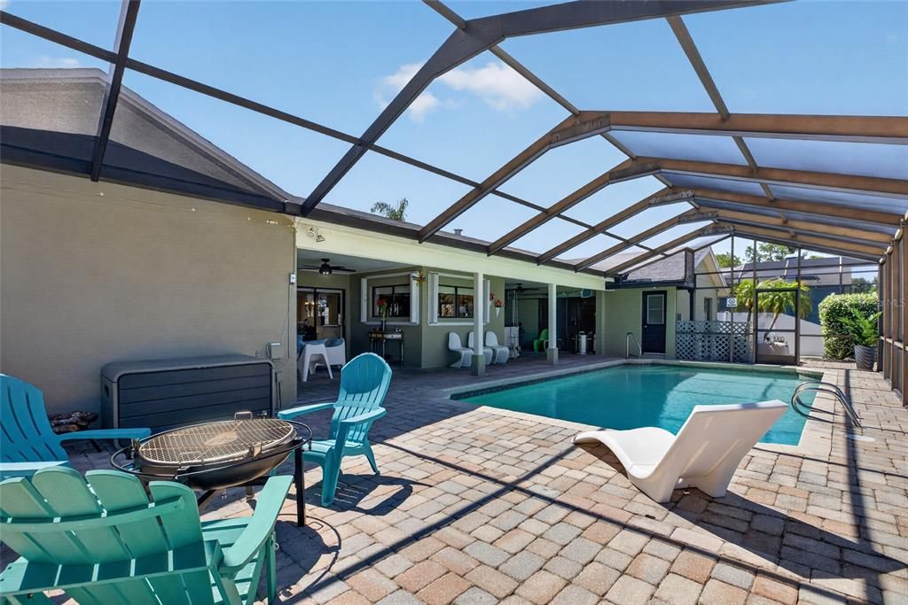 For Sale: $925,000 (4 beds, 4 baths, 3202 Square Feet)