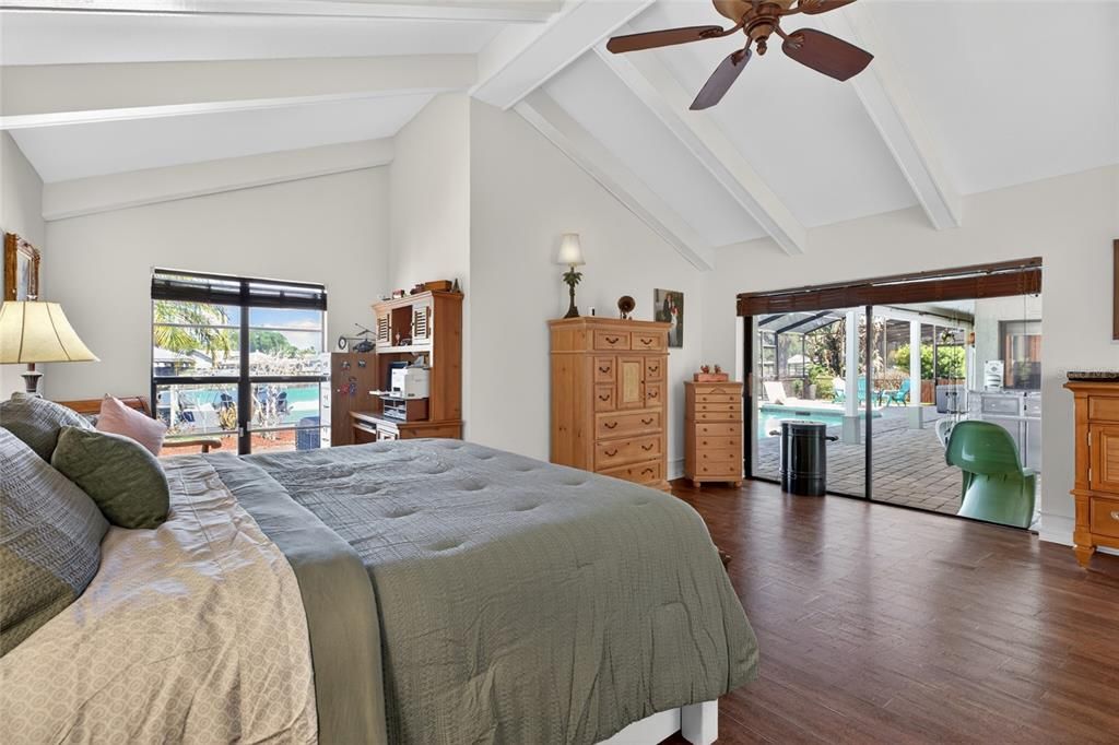 For Sale: $925,000 (4 beds, 4 baths, 3202 Square Feet)