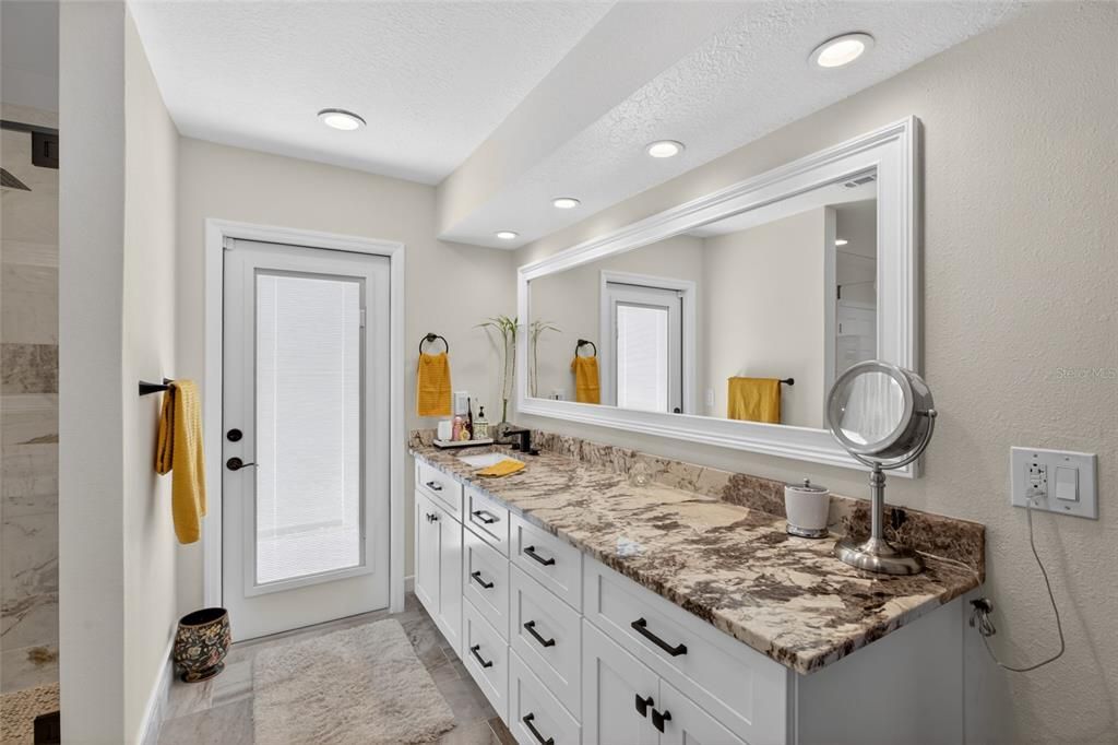 For Sale: $925,000 (4 beds, 4 baths, 3202 Square Feet)