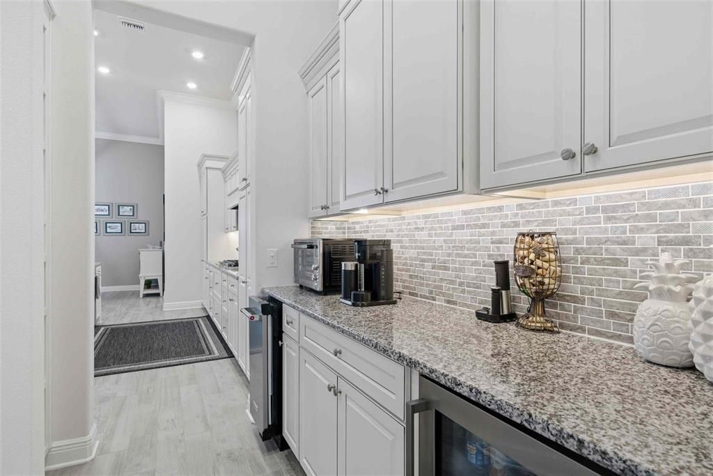 For Sale: $1,450,000 (4 beds, 4 baths, 4193 Square Feet)