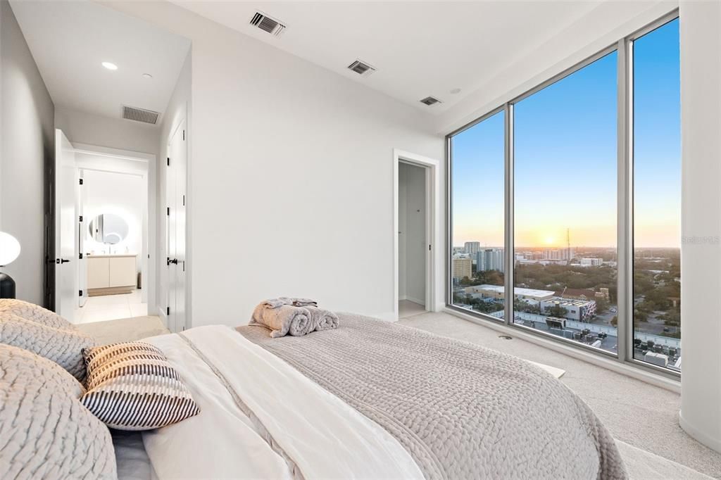 For Rent: $4,900 (2 beds, 2 baths, 1430 Square Feet)