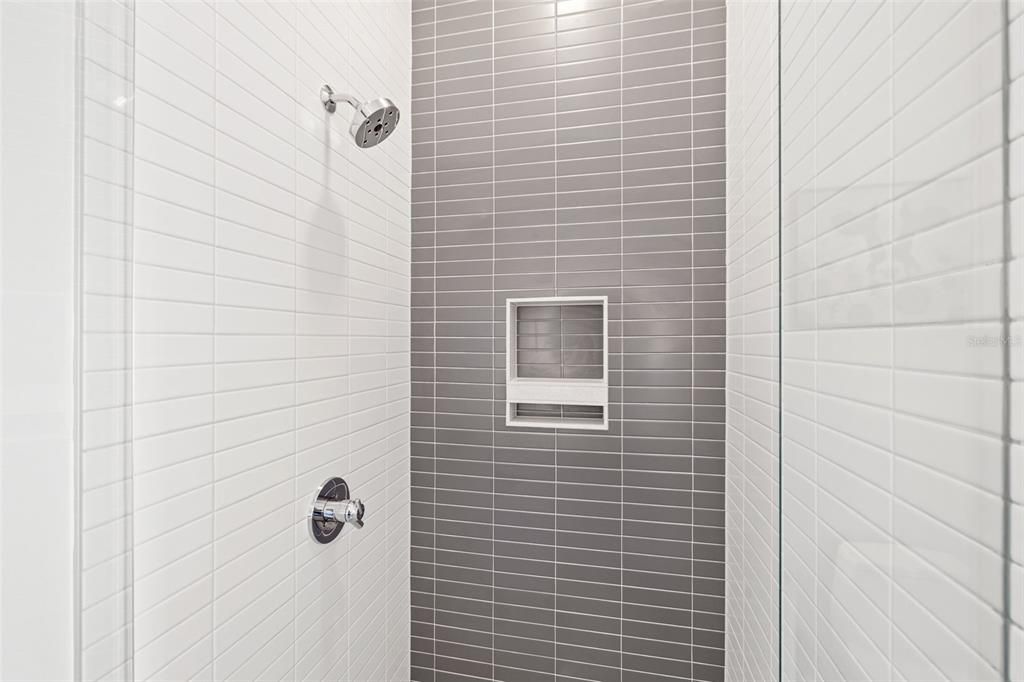 For Rent: $4,900 (2 beds, 2 baths, 1430 Square Feet)