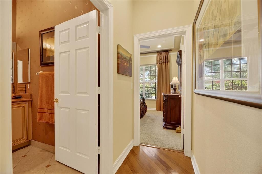 For Sale: $525,000 (2 beds, 2 baths, 2052 Square Feet)