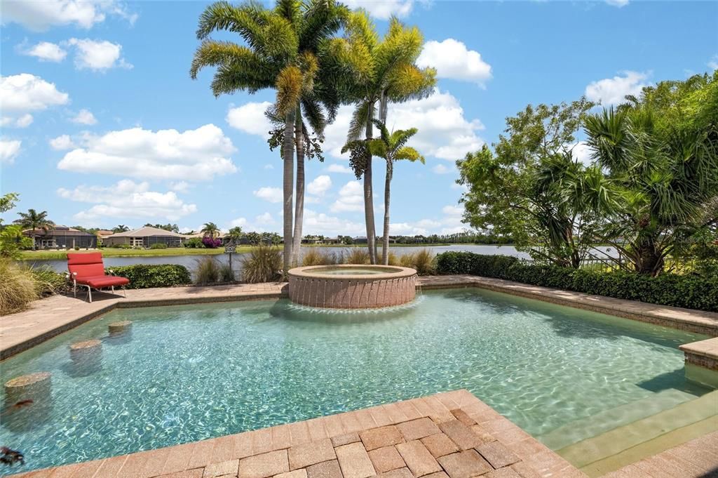 For Sale: $525,000 (2 beds, 2 baths, 2052 Square Feet)