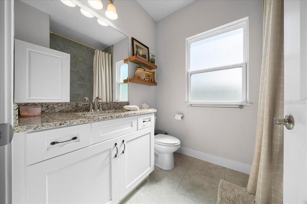 Activo con contrato: $319,990 (3 camas, 2 baños, 1830 Pies cuadrados)