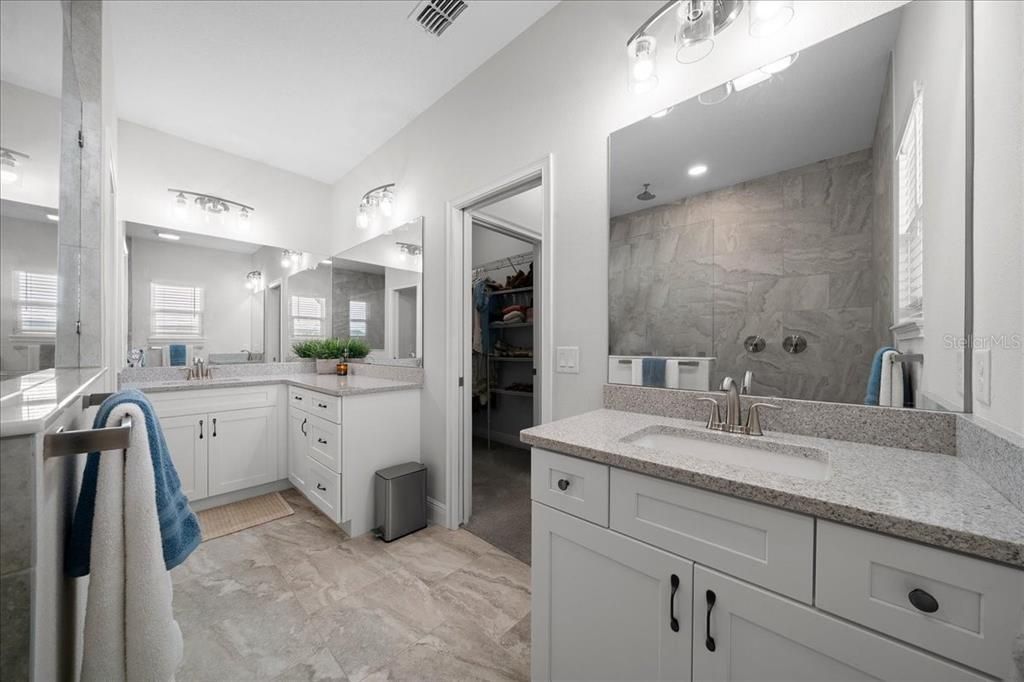 Activo con contrato: $319,990 (3 camas, 2 baños, 1830 Pies cuadrados)