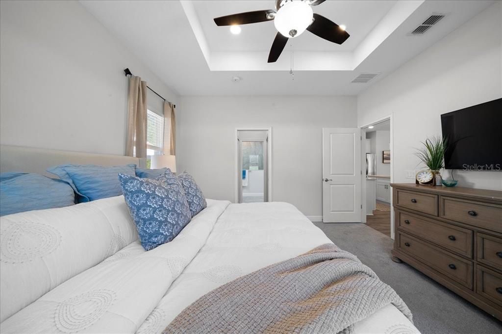Activo con contrato: $319,990 (3 camas, 2 baños, 1830 Pies cuadrados)
