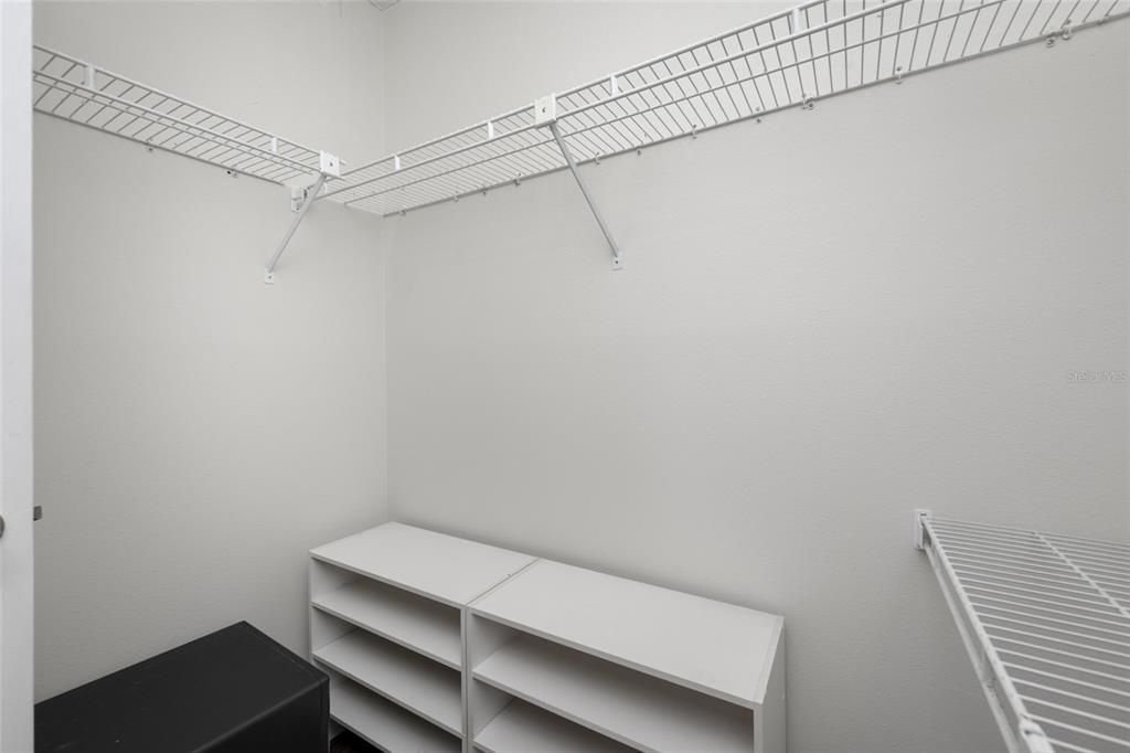 Active With Contract: $137,900 (2 beds, 2 baths, 1270 Square Feet)