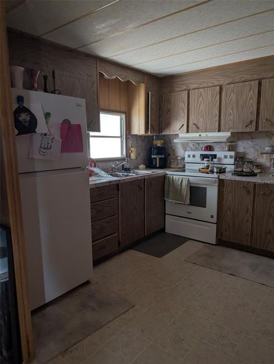 For Sale: $50,000 (1 beds, 1 baths, 624 Square Feet)