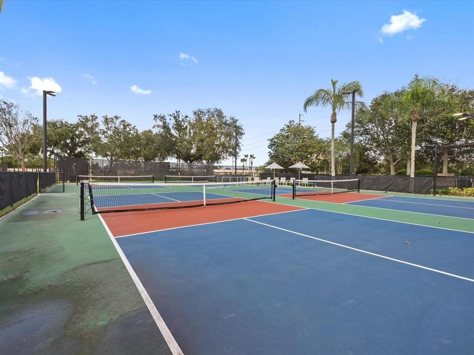 En Venta: $899,000 (5 camas, 5 baños, 3326 Pies cuadrados)